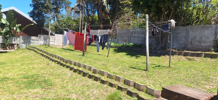 5 Bedroom Property for Sale in Gonubie Eastern Cape